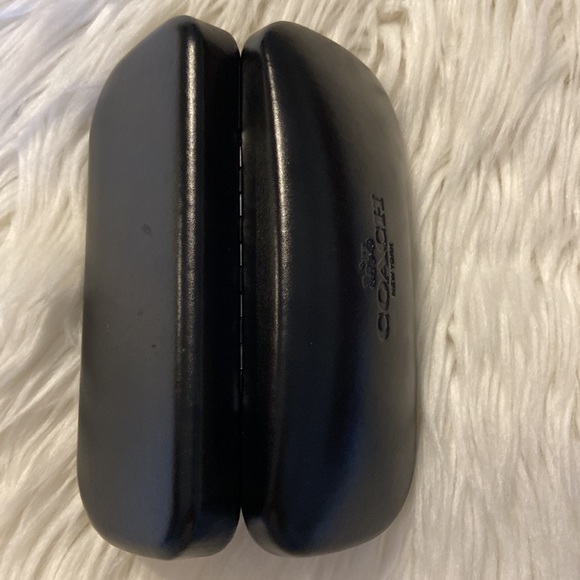 Coach Sunglasses /Glasses Case in excellent condition - Picture 4 of 7